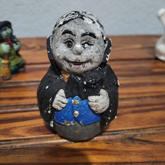 Lot Of 8 Miniature Figures Halloween Village Mini graveyard Skeleton Ghost Witch - Picture 8 of 16